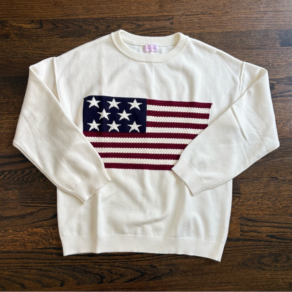New Pink Lily Women's Crew Neck Sweater - White with American Flag Small - Picture 2 of 5